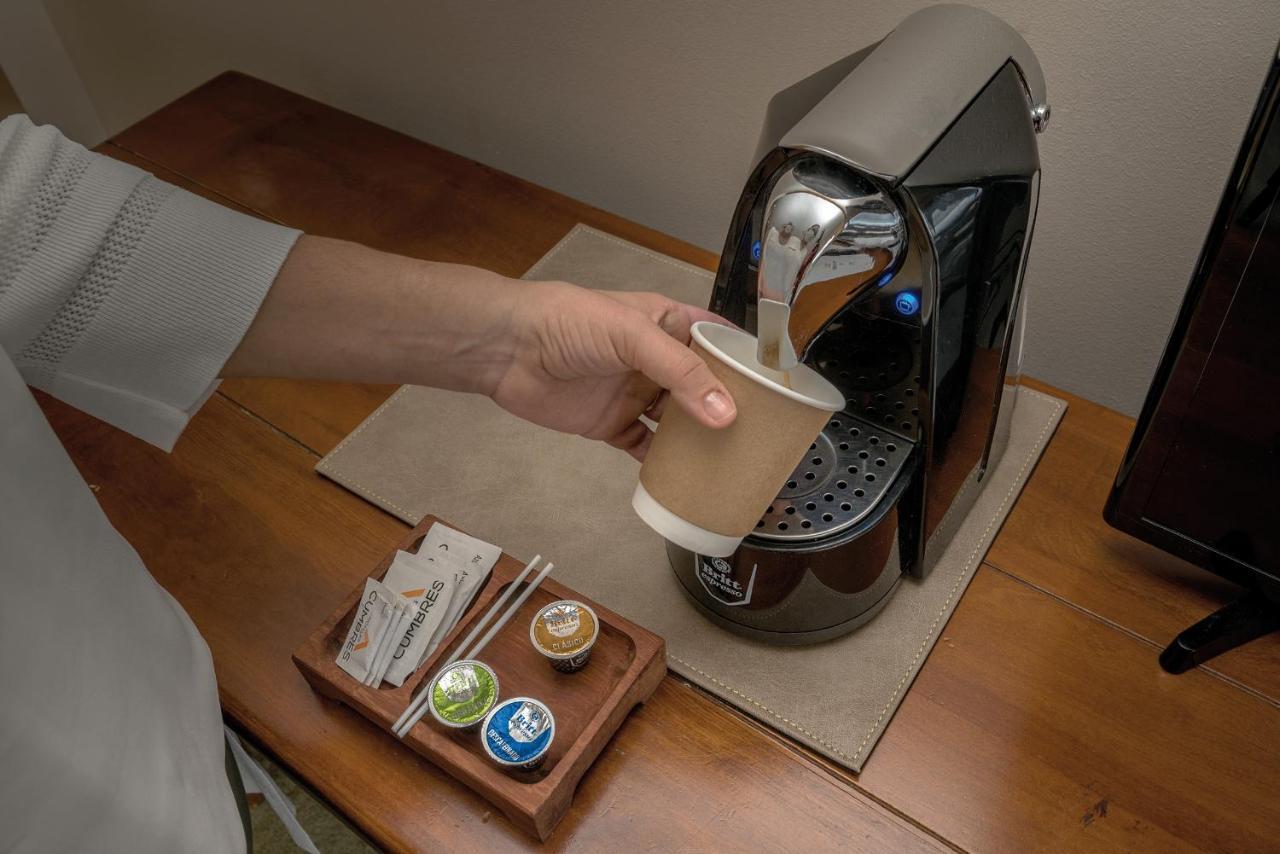 Wyndham Puerto Varas Pettra Eksteriør billede A Nespresso coffee machine
