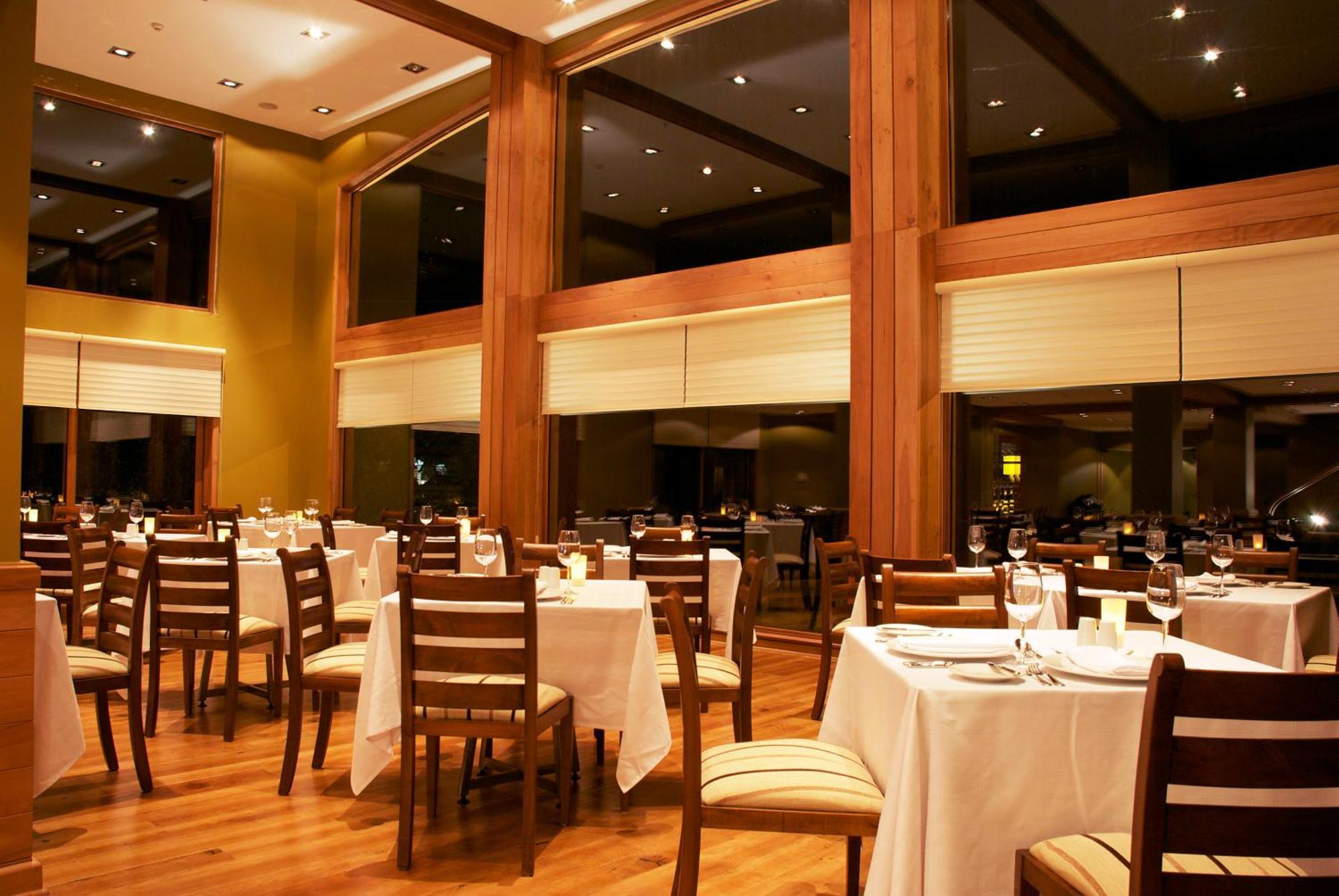 Wyndham Puerto Varas Pettra Restaurant billede Restaurant