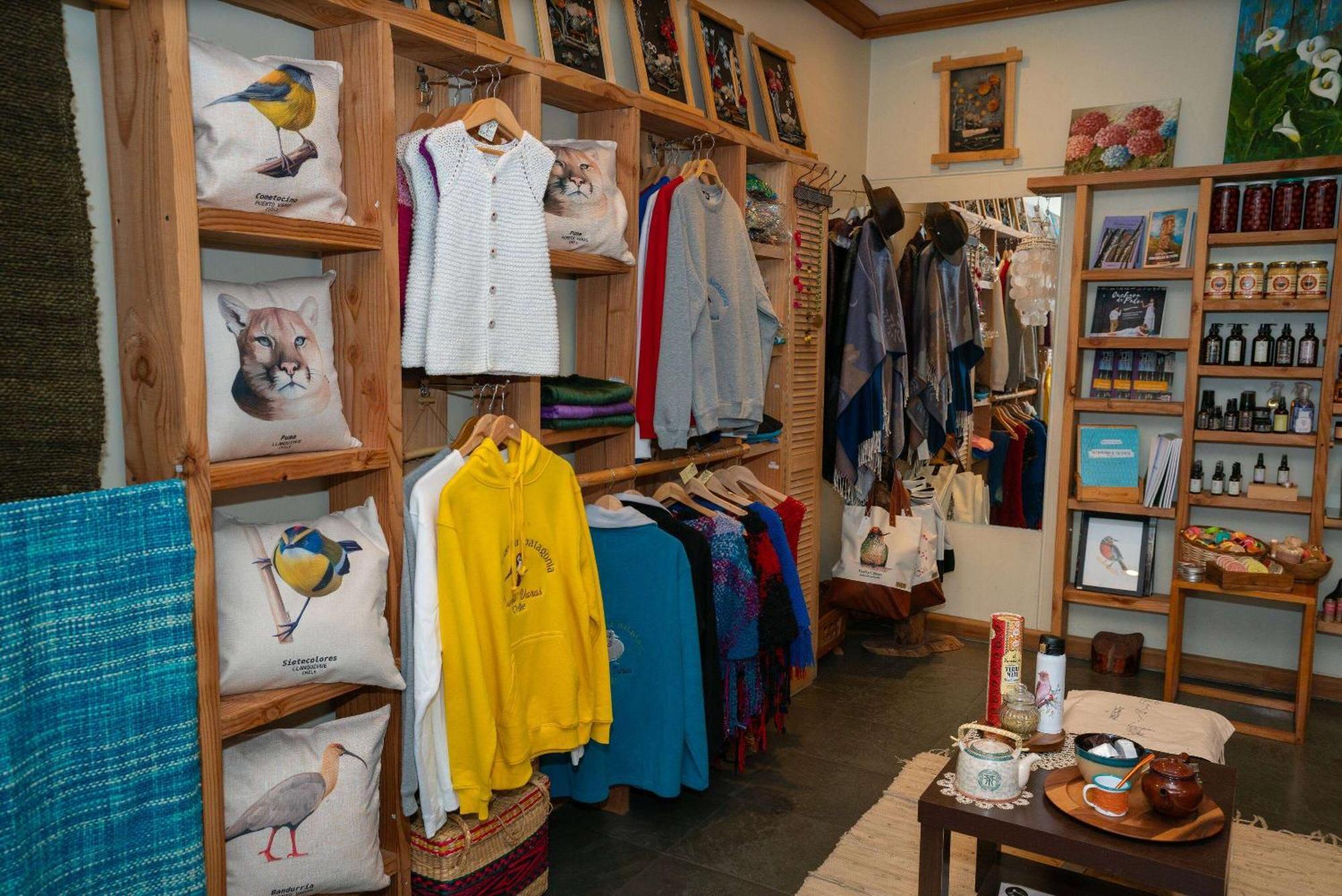 Wyndham Puerto Varas Pettra Eksteriør billede The Nature Shop at the National Aviary