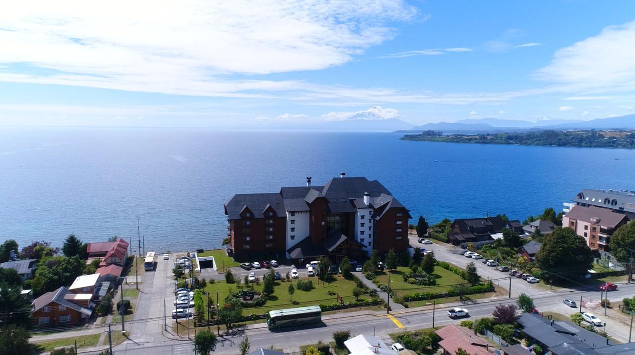 Wyndham Puerto Varas Pettra Eksteriør billede Aerial view of the town